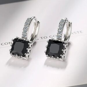 New Halo Black Onyx Sterling Silver Earring